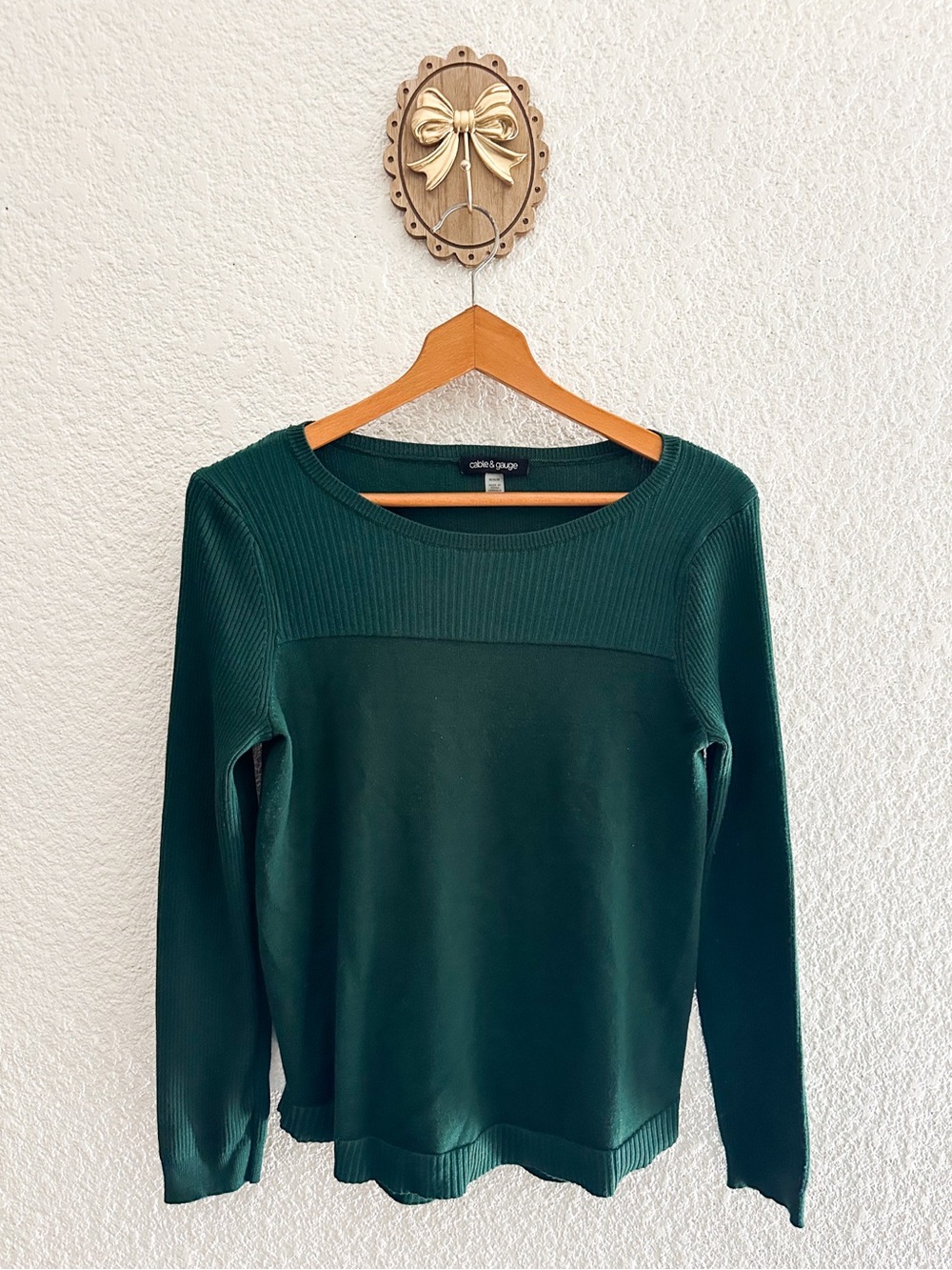 Cable & Gauge Dark Green Crew Neck Sweater